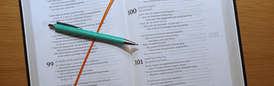 Psalm 100:5: Want de HEERE is goed, Zijn goedertierenheid is voor eeuwig, Zijn trouw van generatie op generatie.